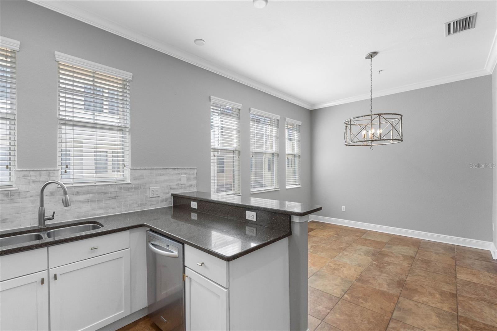 Image 20 of 54 For 5902 Printery Street 102