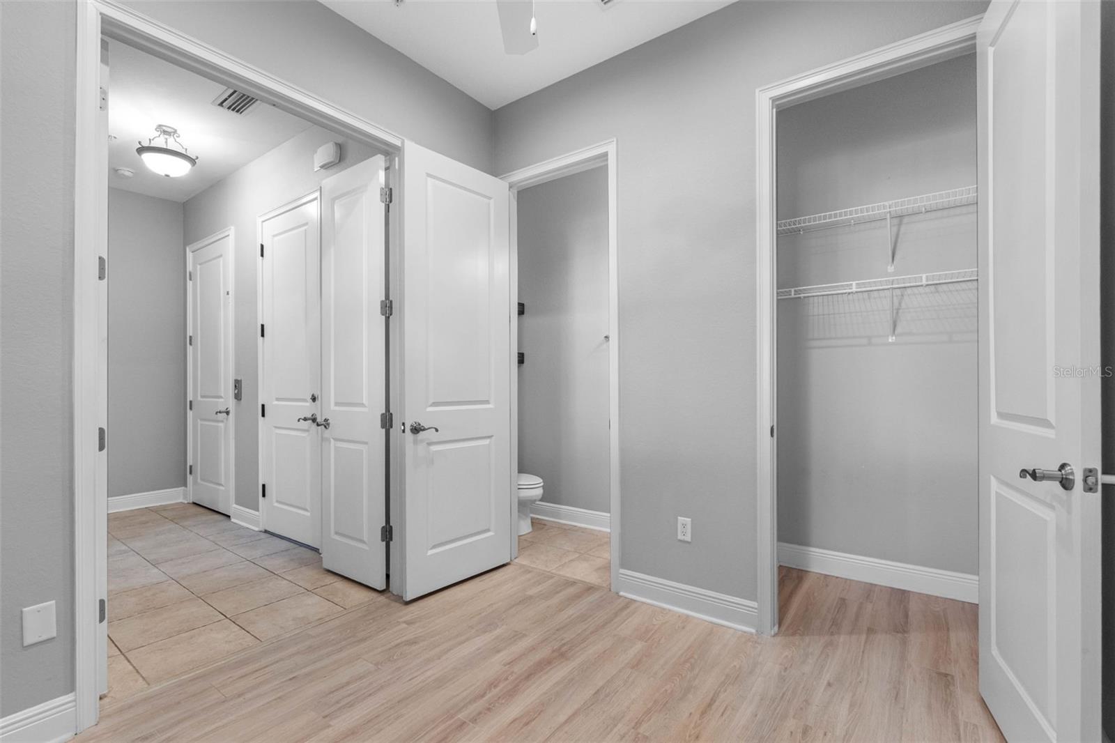Image 8 of 54 For 5902 Printery Street 102