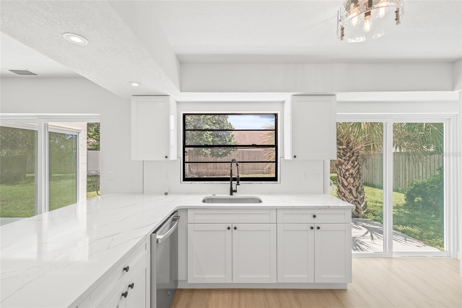 Image 11 of 53 For 11379 Brookgreen Drive
