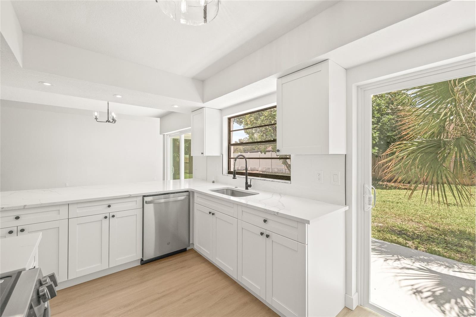 Image 16 of 53 For 11379 Brookgreen Drive