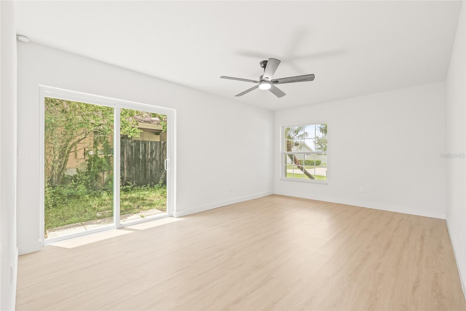 Image 17 of 53 For 11379 Brookgreen Drive