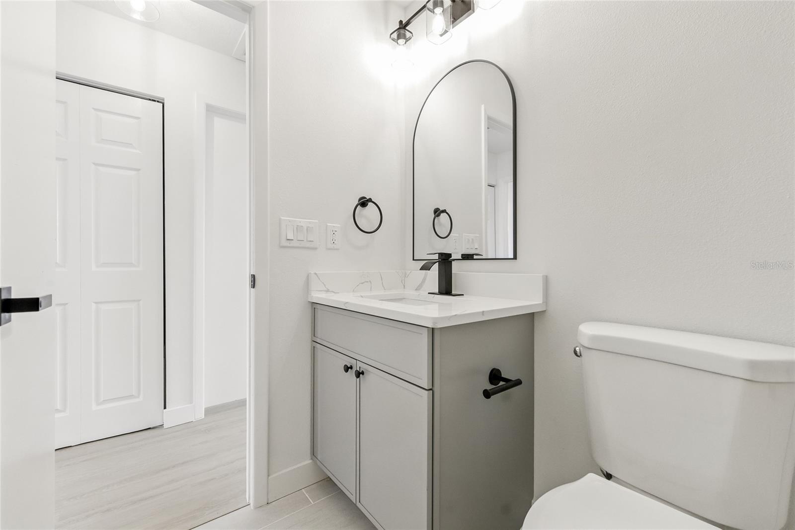 Image 33 of 53 For 11379 Brookgreen Drive