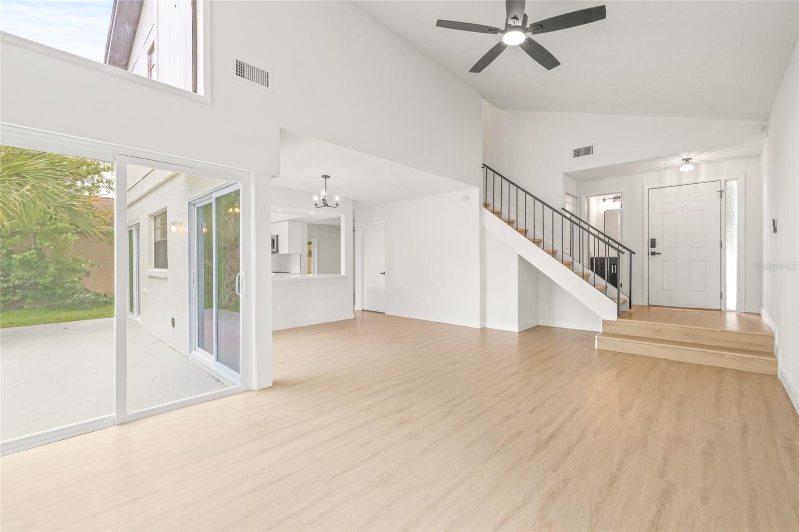 Image 4 of 53 For 11379 Brookgreen Drive