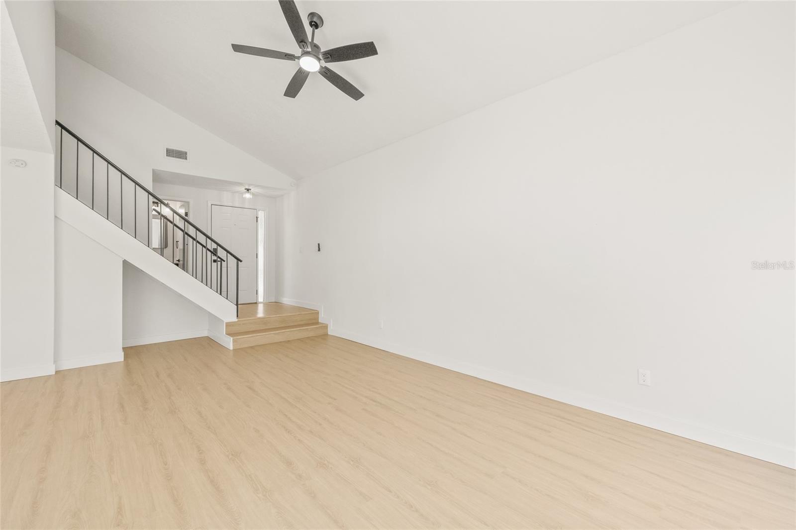 Image 5 of 53 For 11379 Brookgreen Drive