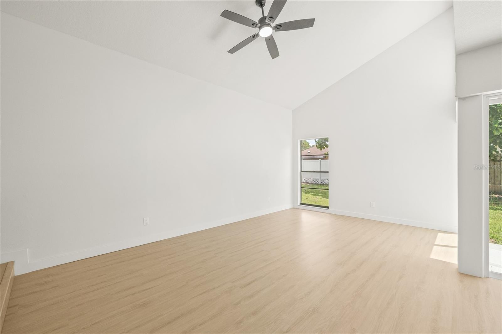 Image 6 of 53 For 11379 Brookgreen Drive