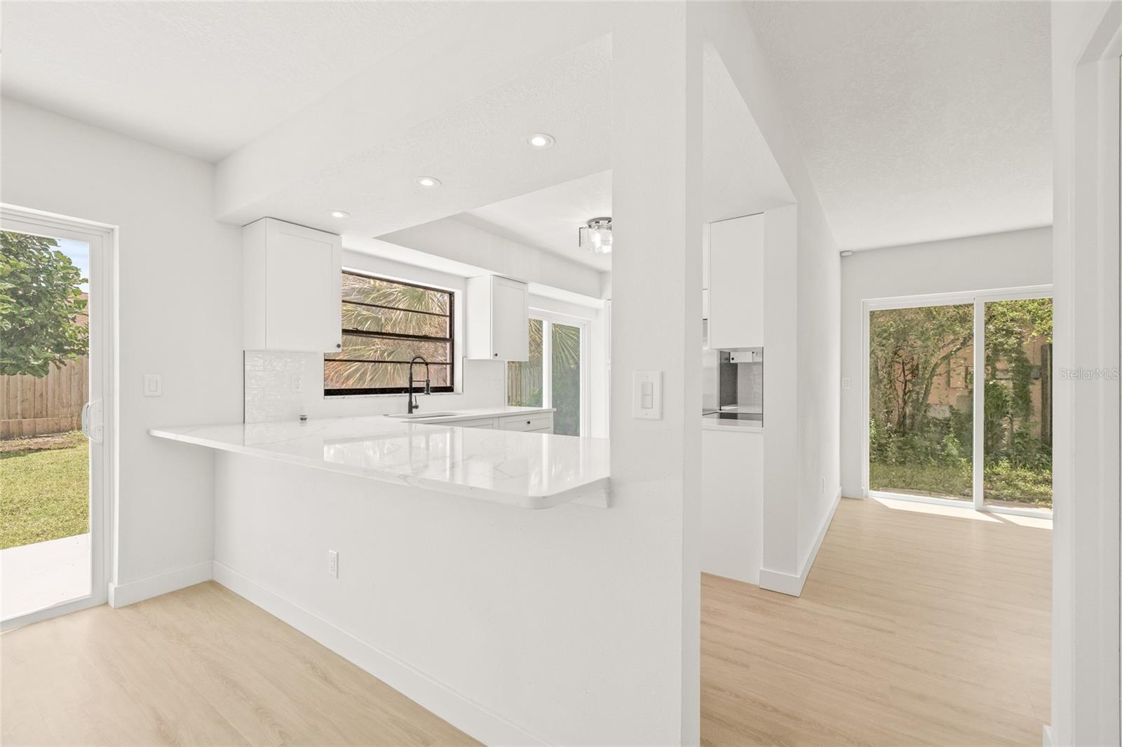 Image 9 of 53 For 11379 Brookgreen Drive