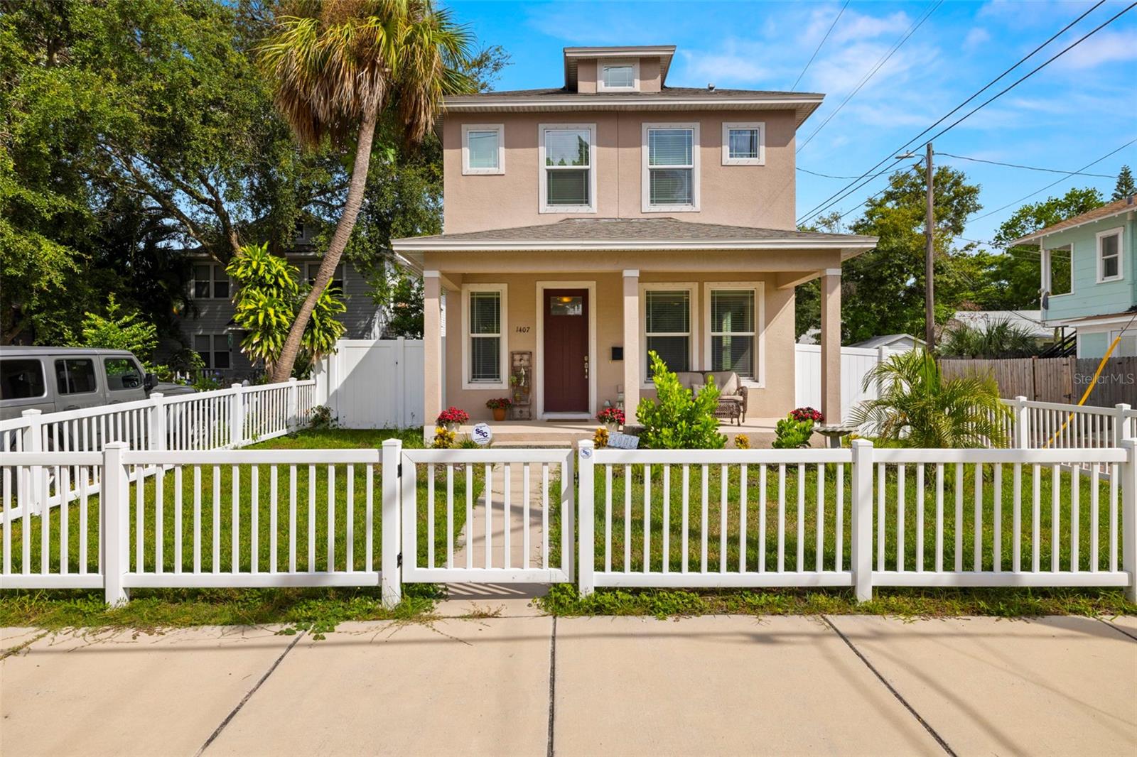 Details for 1407 7th Avenue N, ST PETERSBURG, FL 33705
