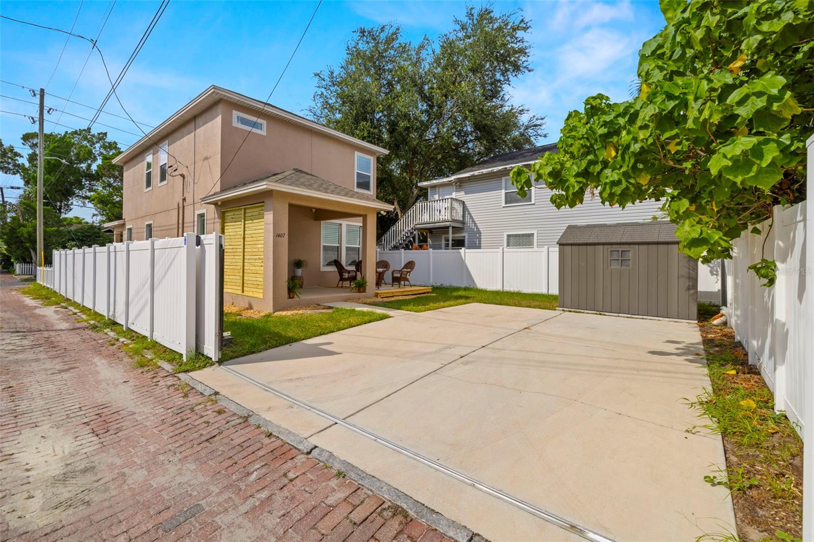 Image 3 of 48 For 1407 7th Avenue N
