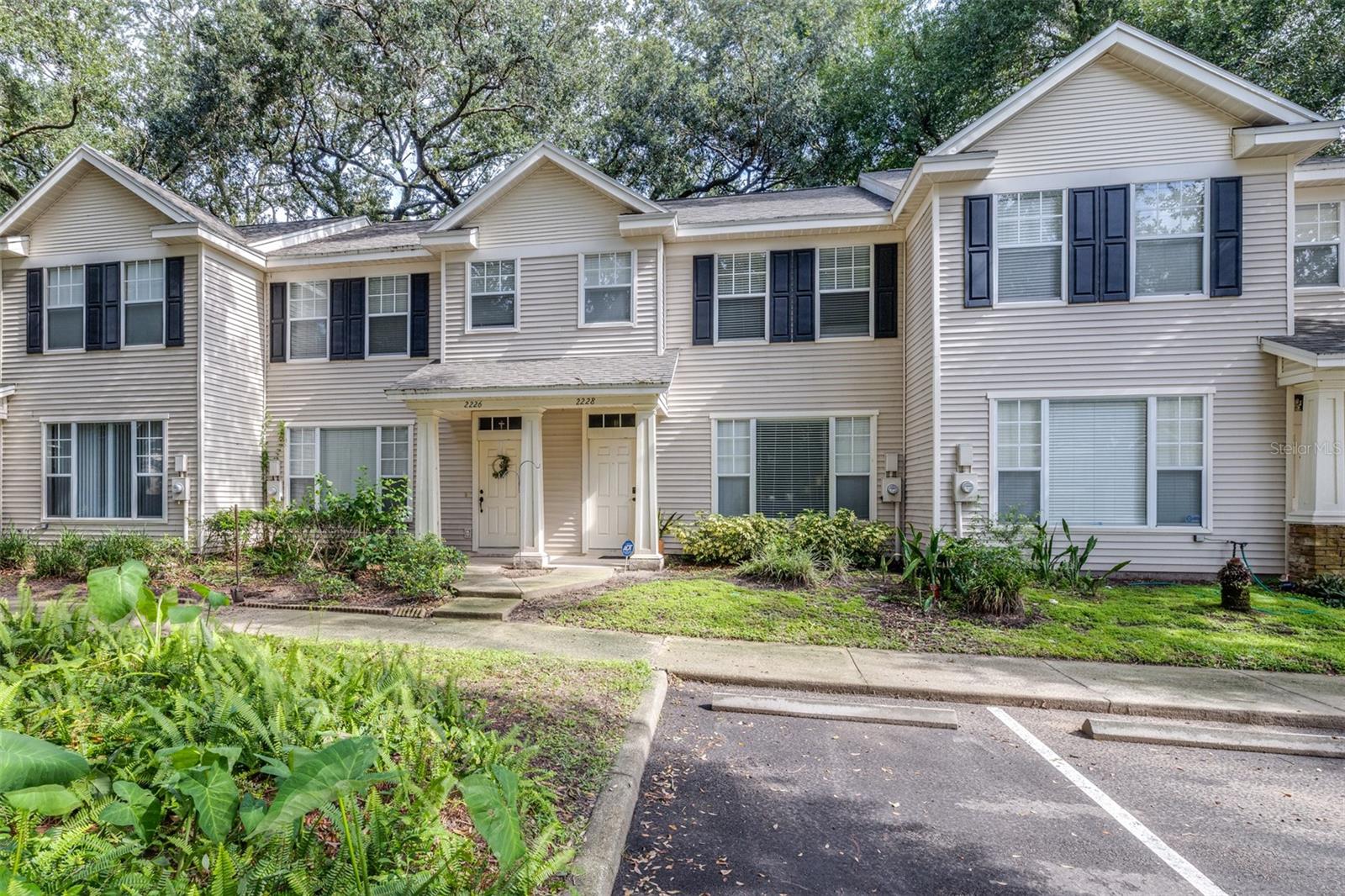 Image 5 of 57 For 2228 Golden Oak Lane