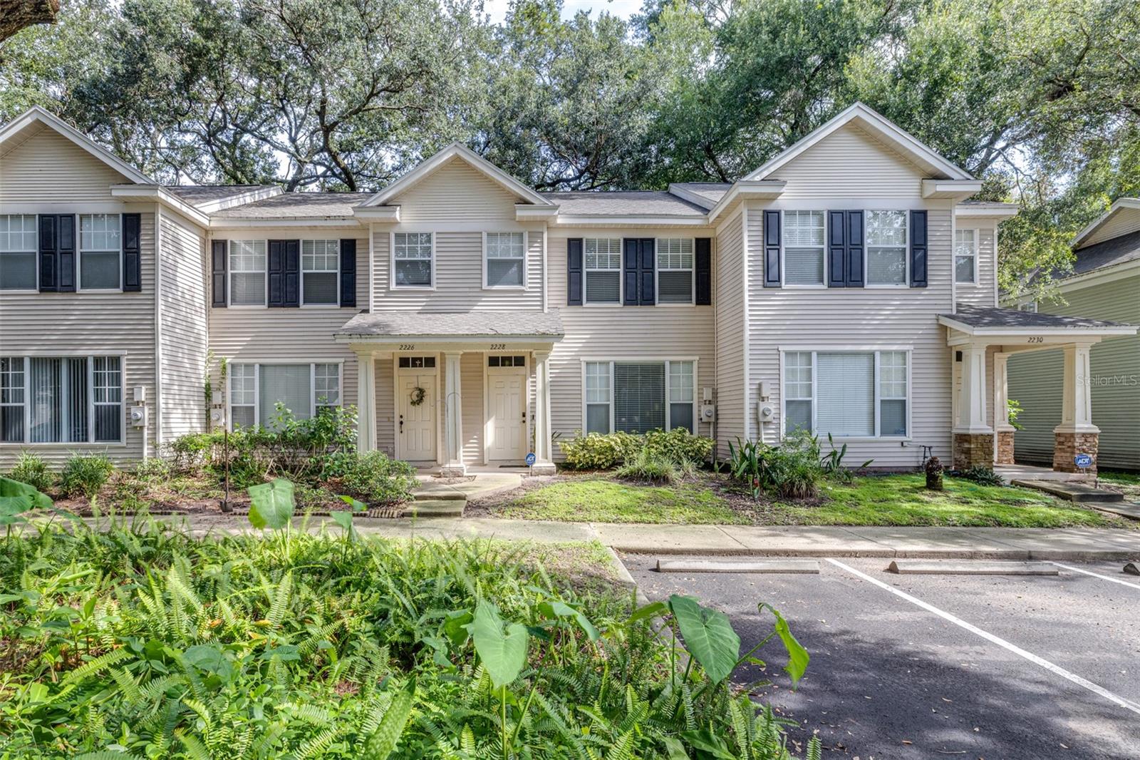 Image 6 of 57 For 2228 Golden Oak Lane