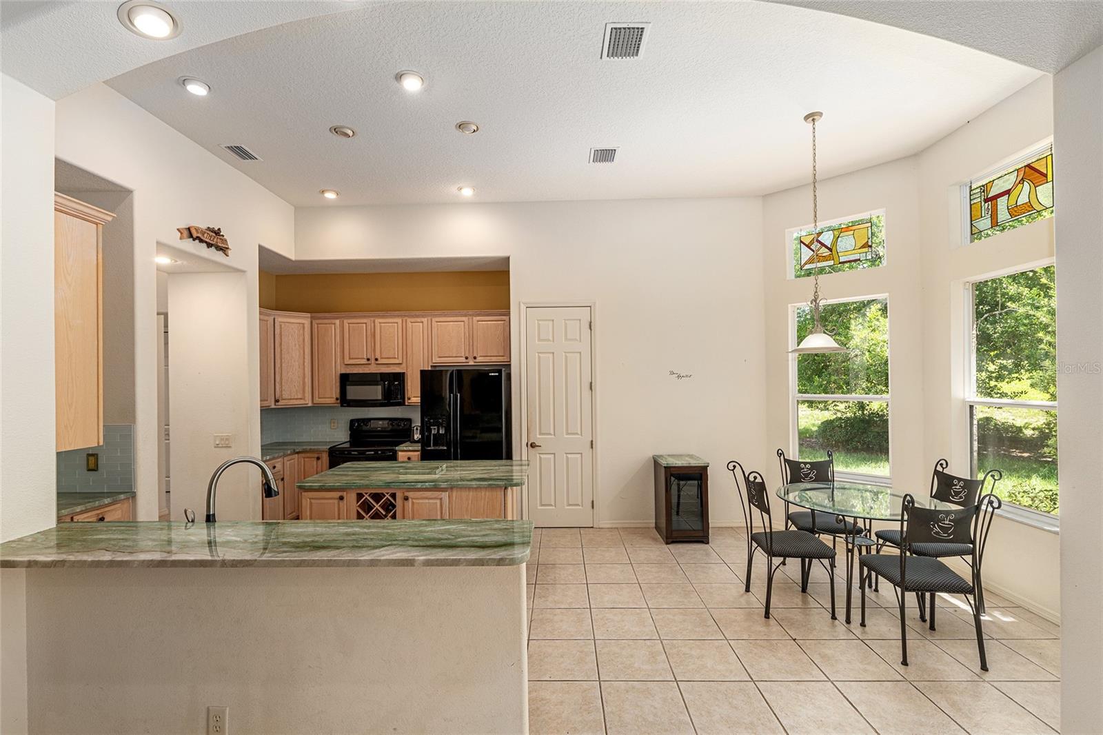 Image 17 of 90 For 932 Rollingwood Court