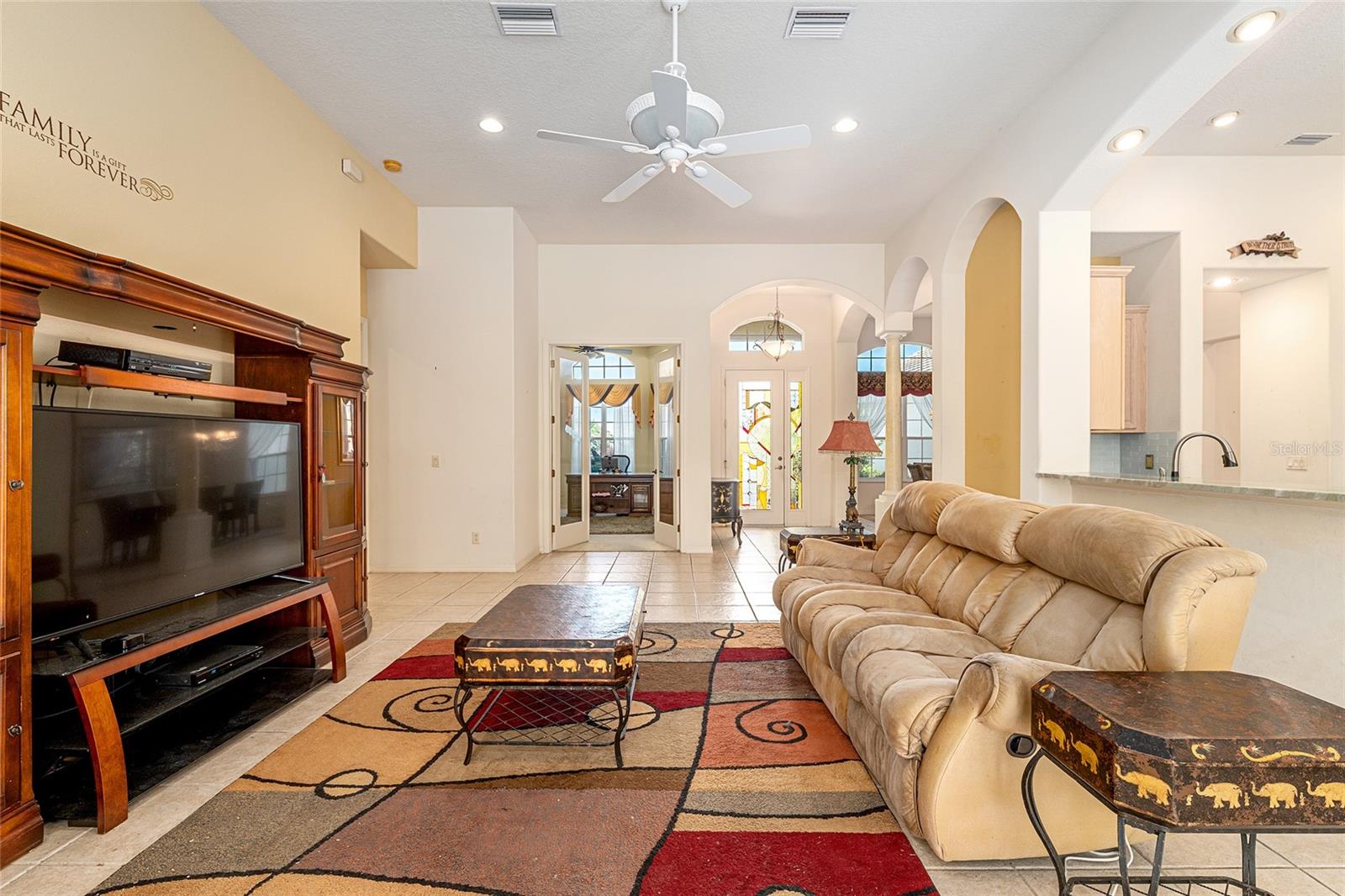 Image 23 of 90 For 932 Rollingwood Court