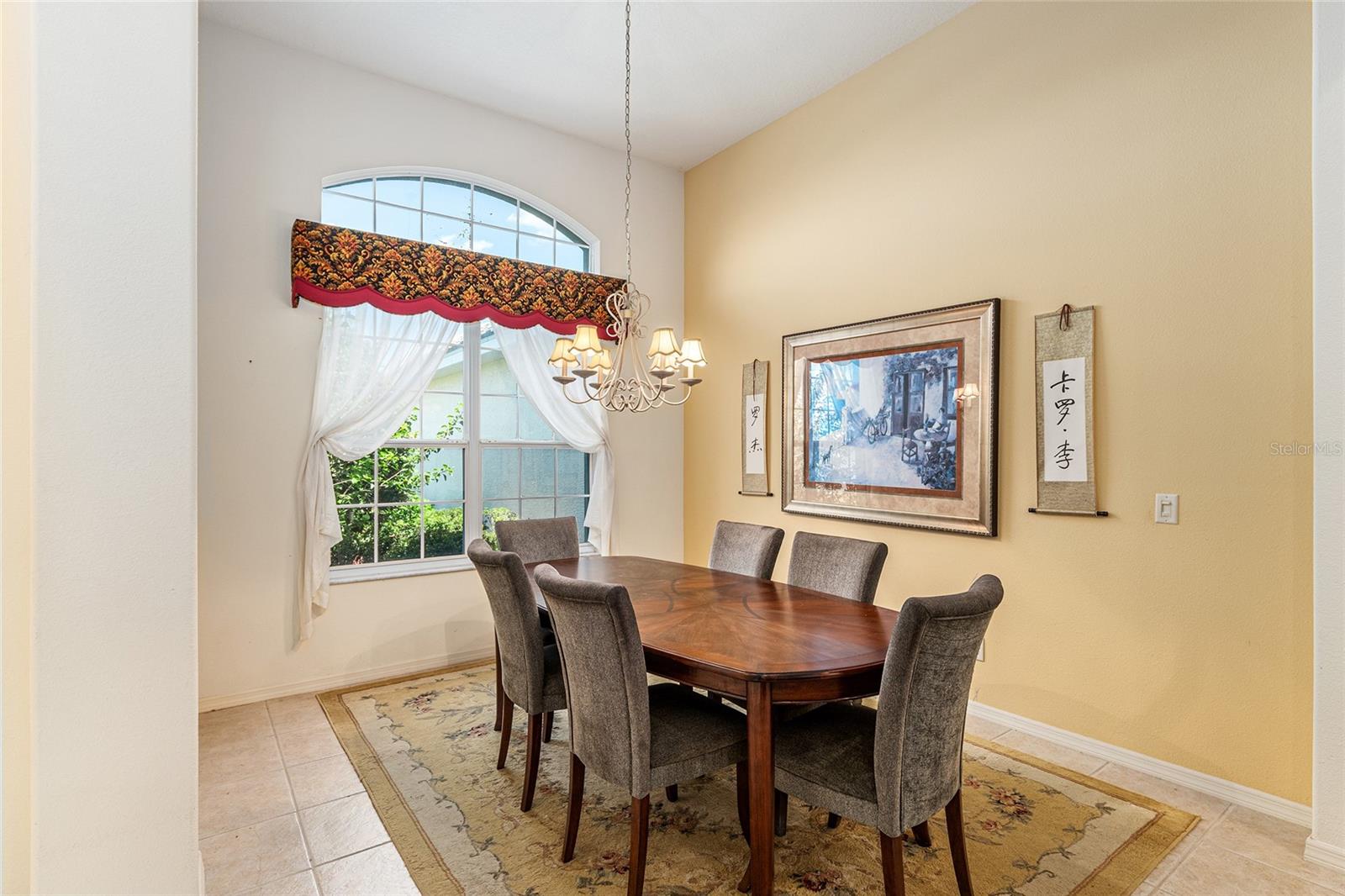 Image 26 of 90 For 932 Rollingwood Court