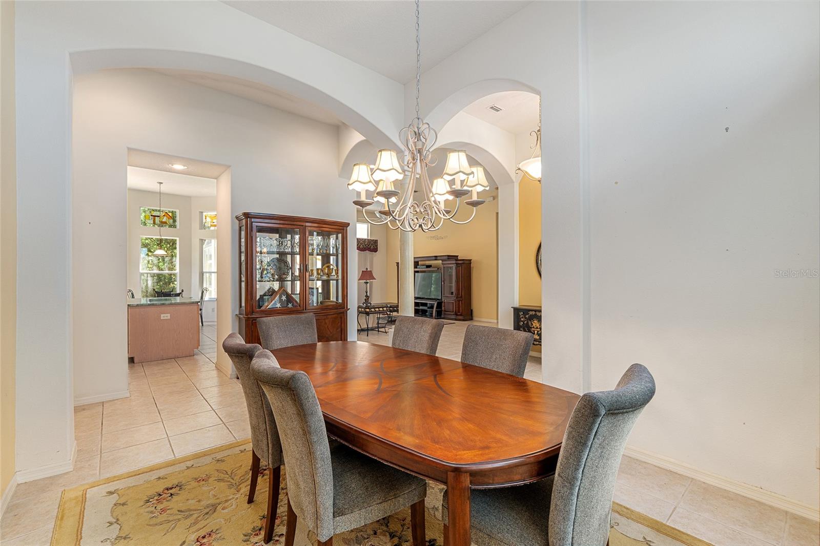 Image 28 of 90 For 932 Rollingwood Court