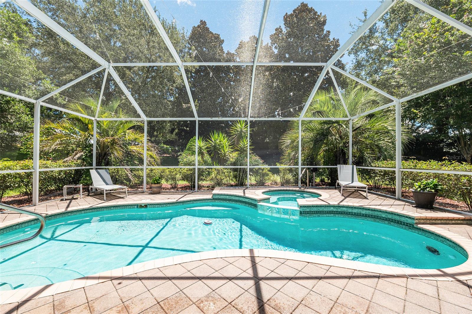 Image 40 of 90 For 932 Rollingwood Court