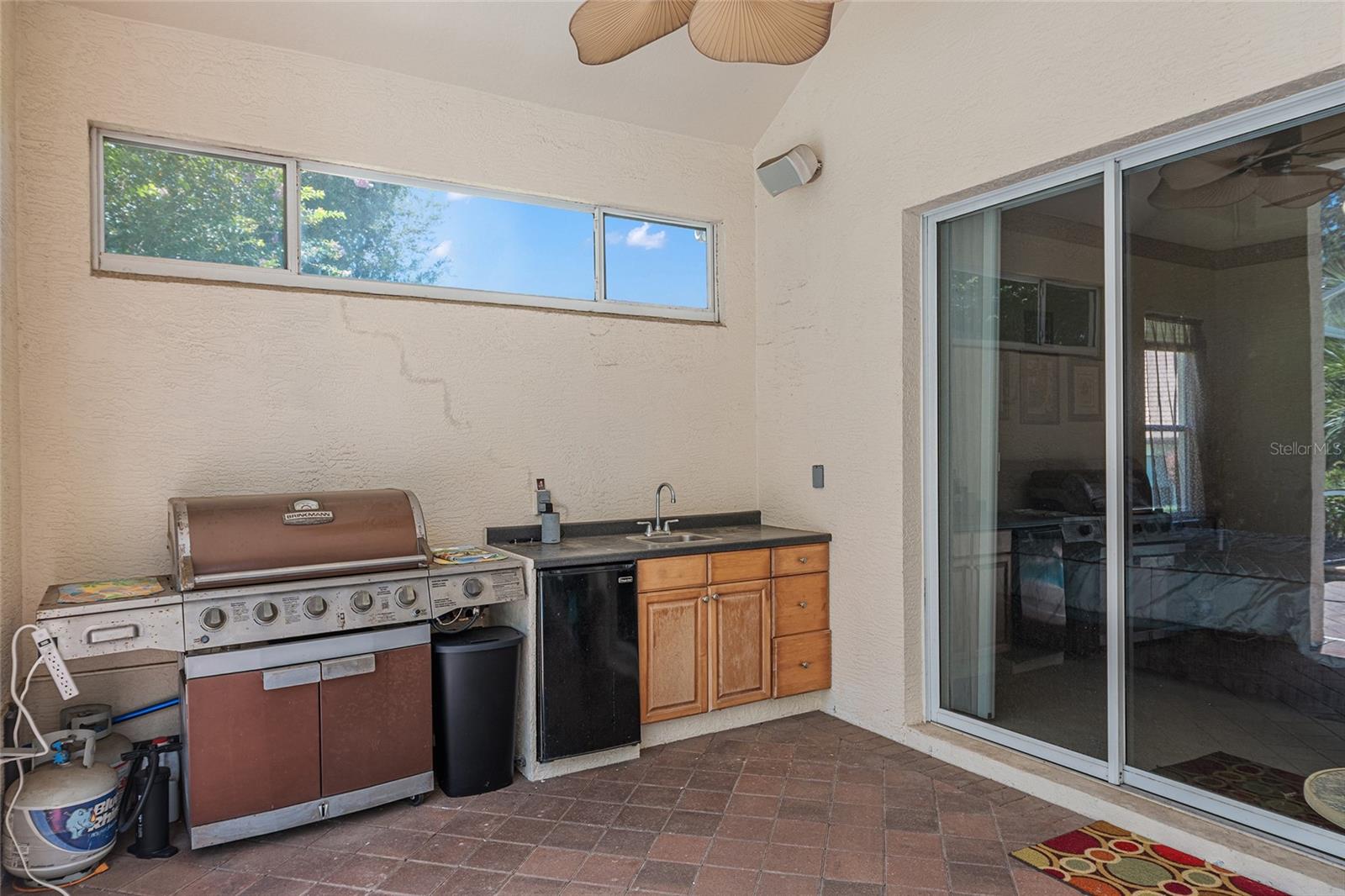 Image 48 of 90 For 932 Rollingwood Court