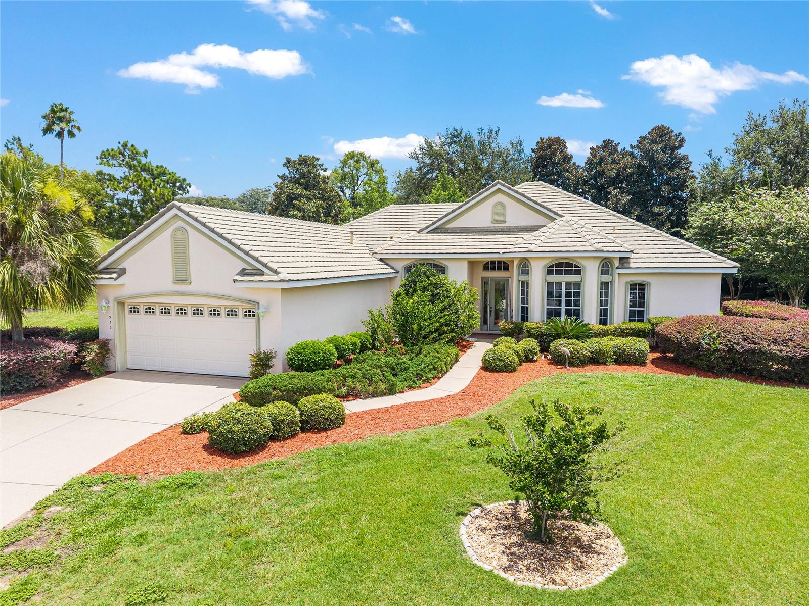 Image 5 of 90 For 932 Rollingwood Court