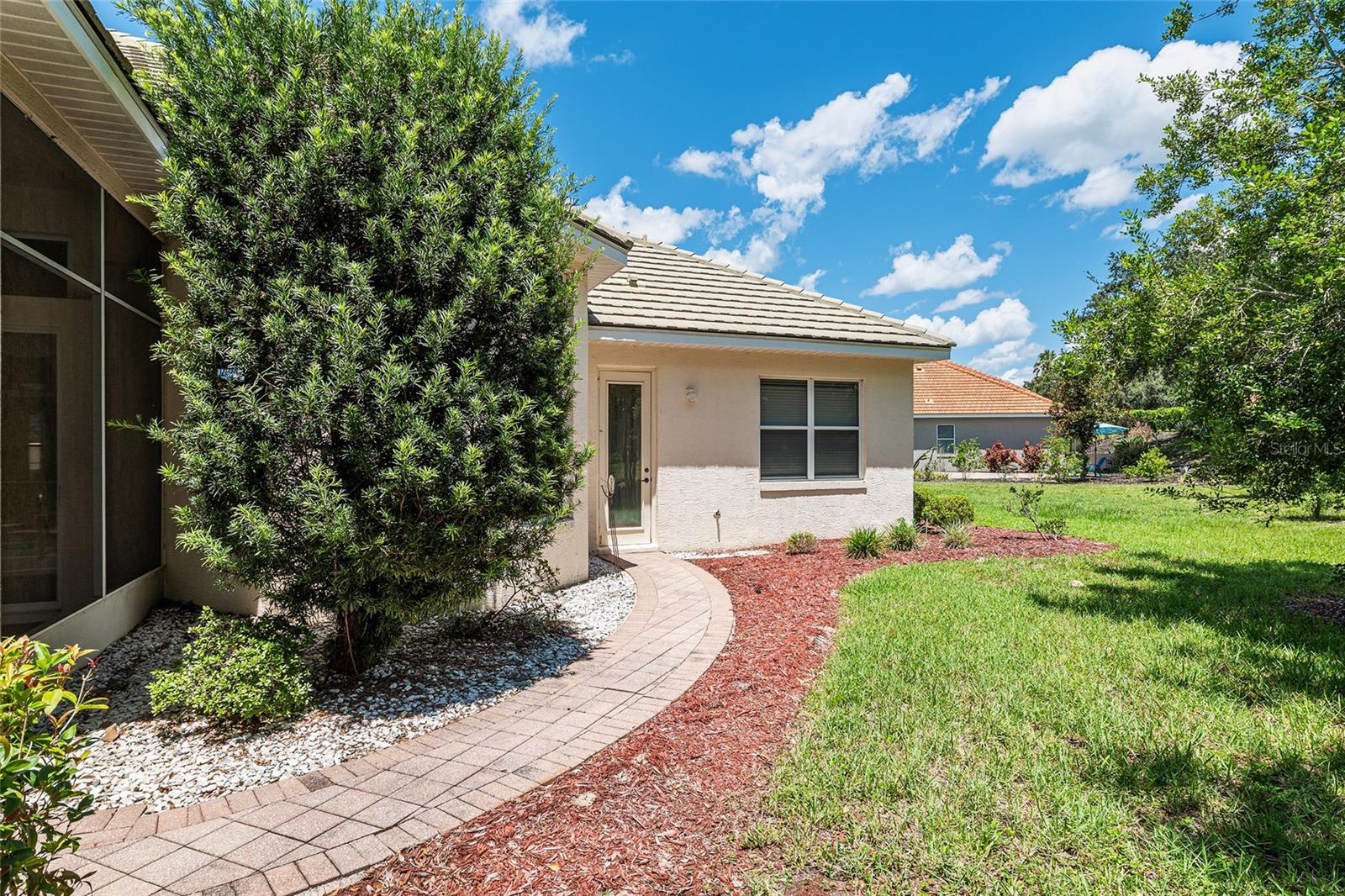 Image 73 of 90 For 932 Rollingwood Court