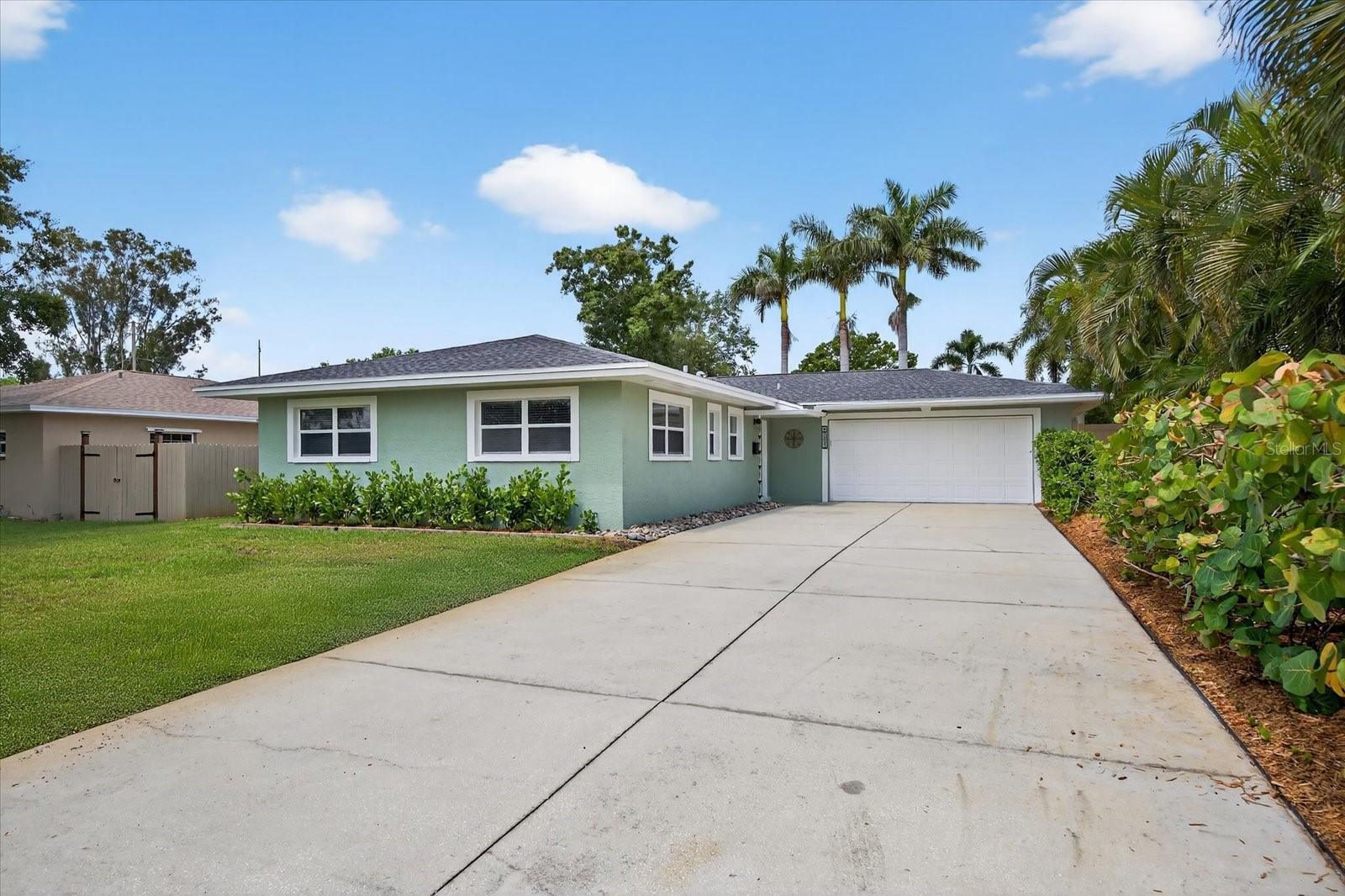 Details for 3832 10th Street Ne, ST PETERSBURG, FL 33701