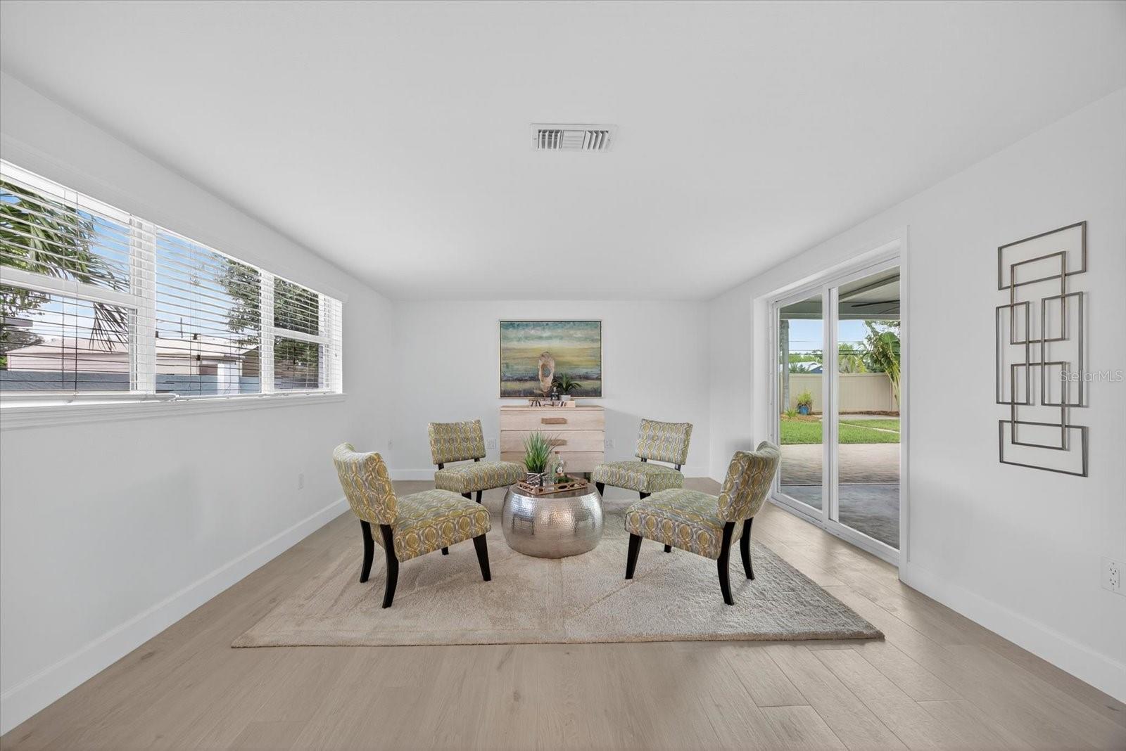 Image 16 of 35 For 3832 10th Street Ne