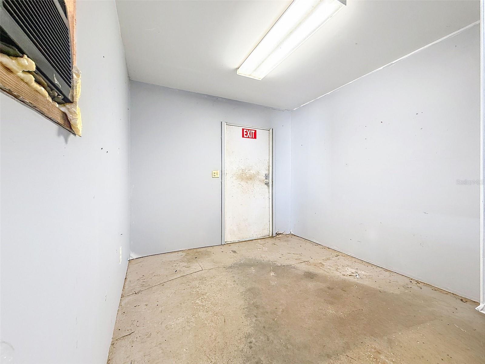 Image 42 of 59 For 3239 Allen Rd