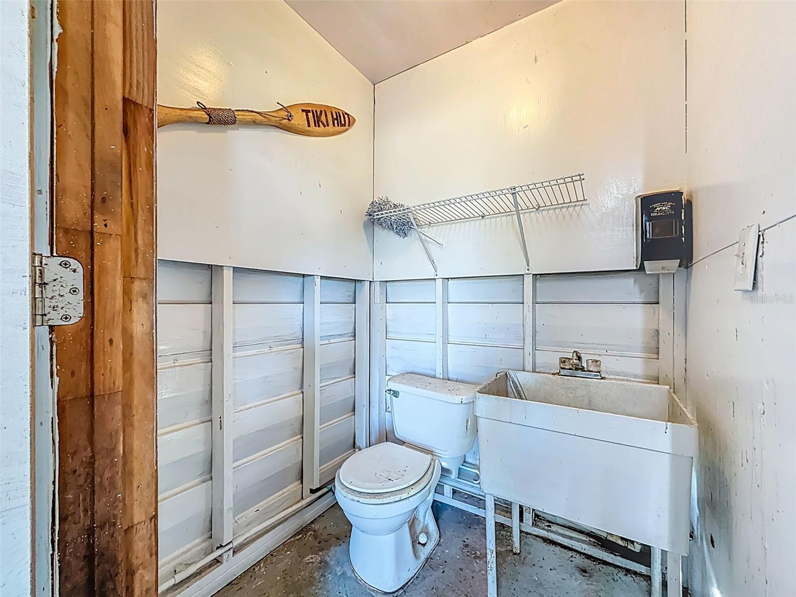 Image 44 of 59 For 3239 Allen Rd