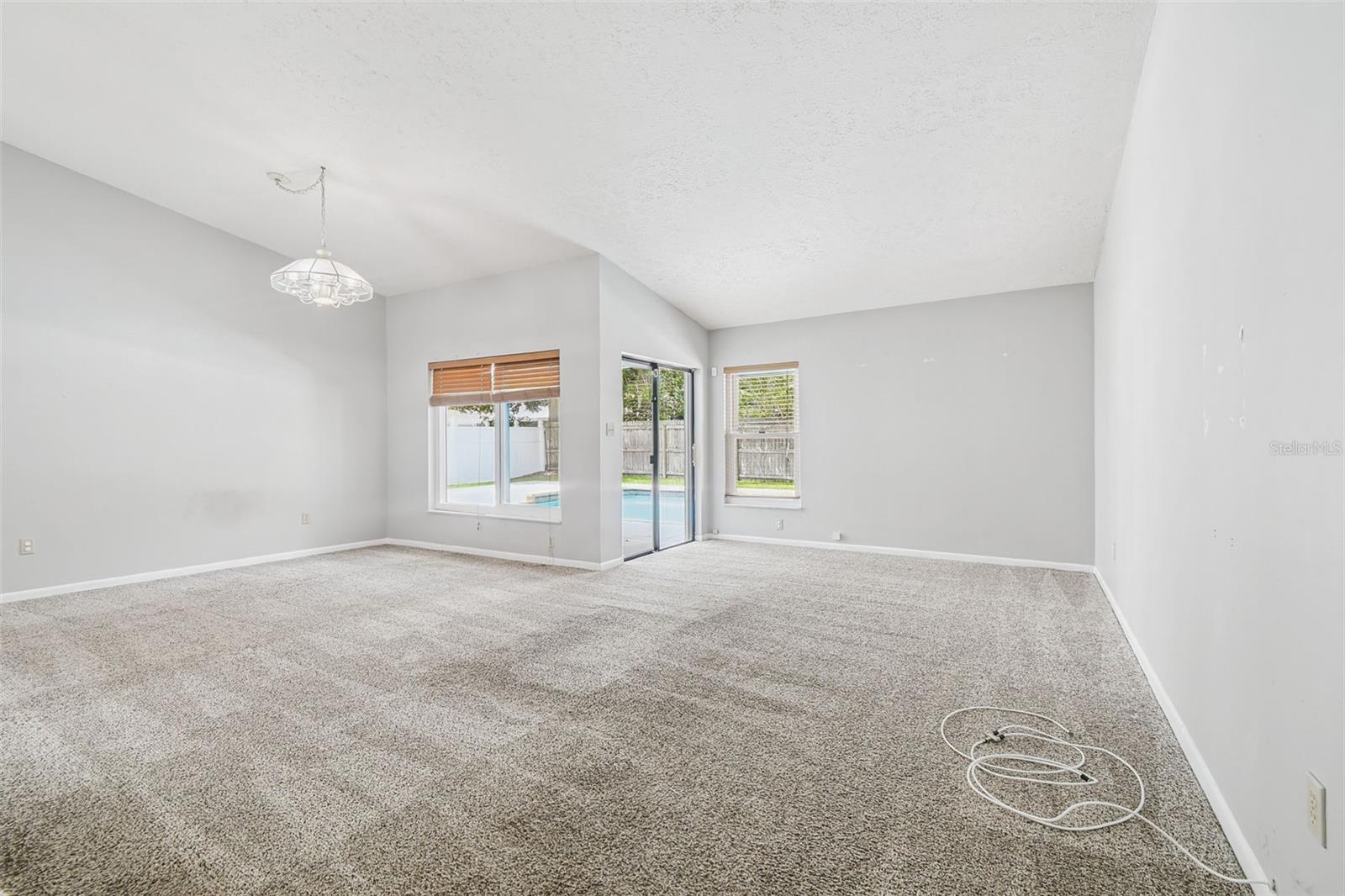 Image 10 of 62 For 15908 Country Place