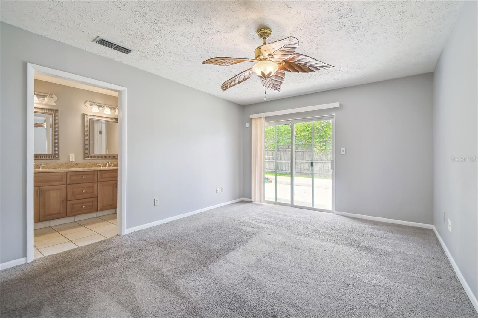 Image 26 of 62 For 15908 Country Place