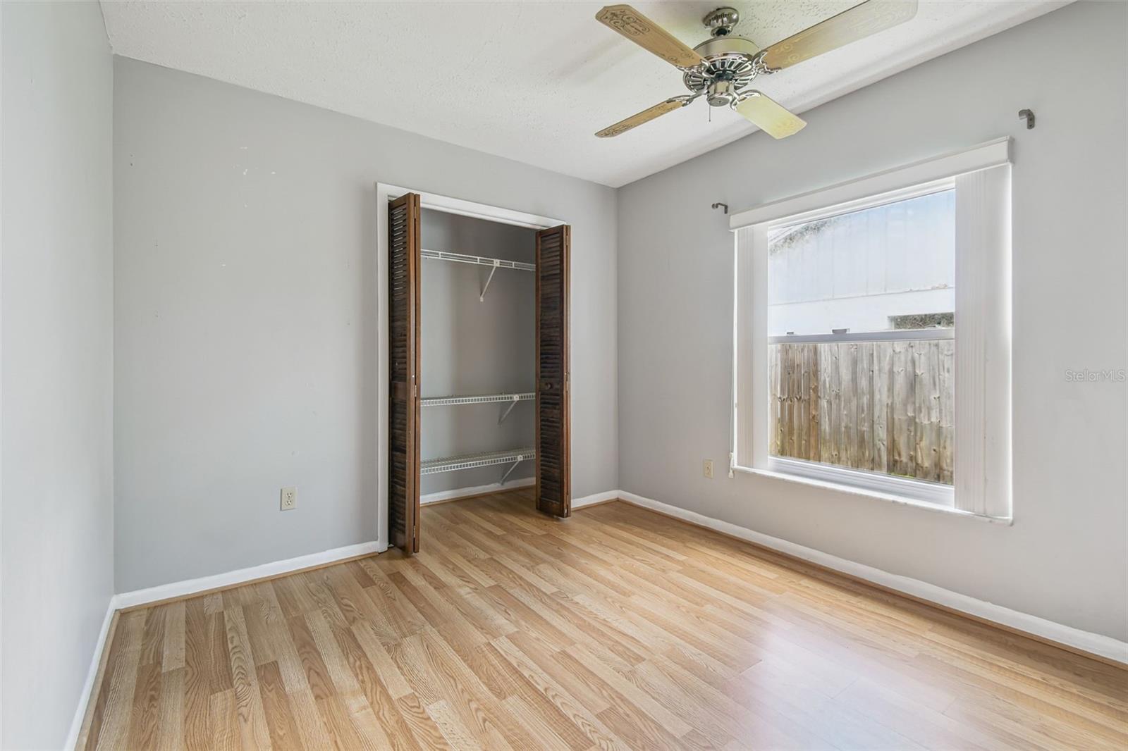Image 31 of 62 For 15908 Country Place