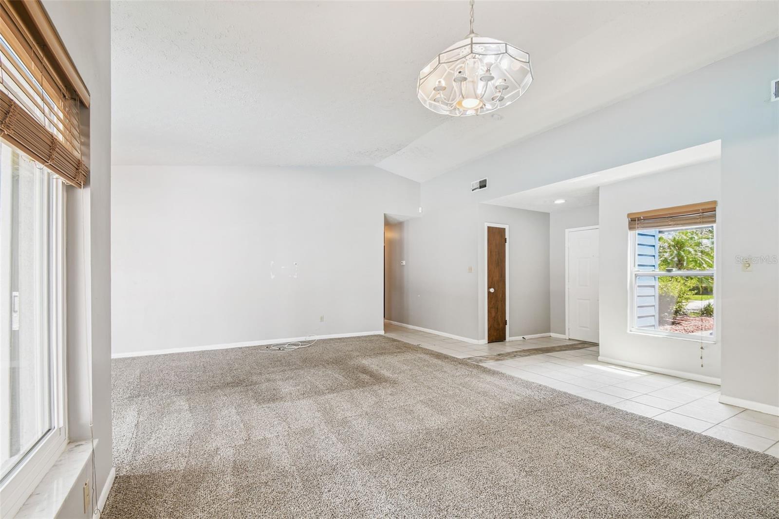 Image 8 of 62 For 15908 Country Place