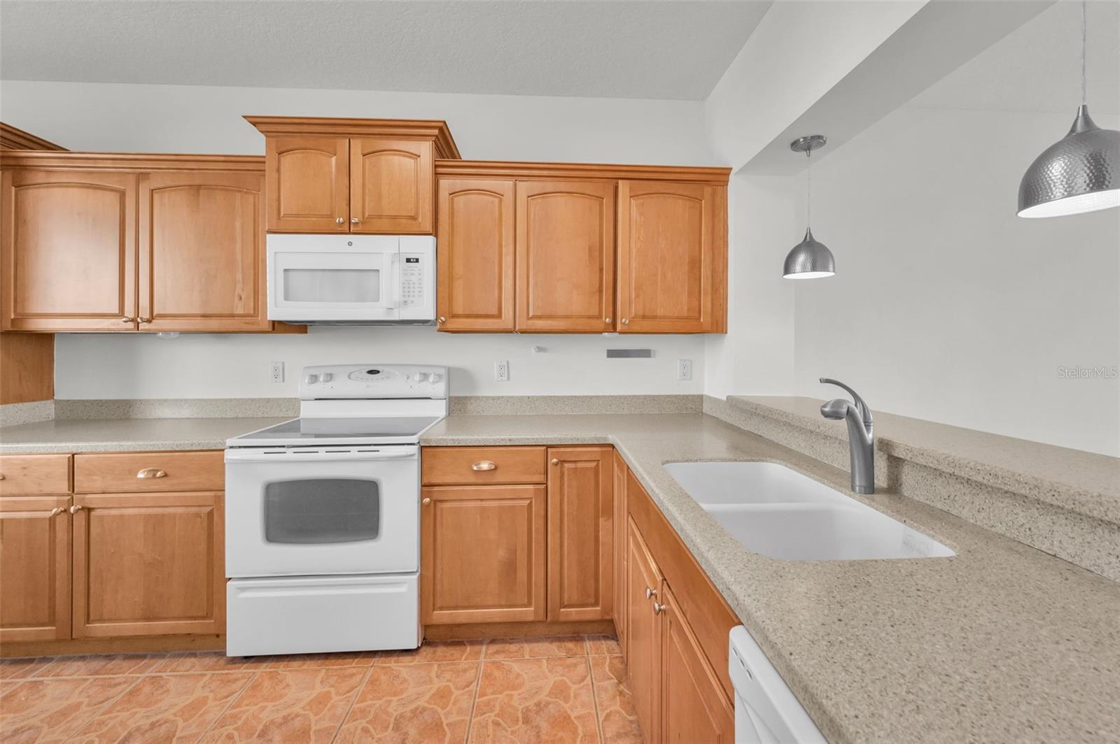 Image 12 of 57 For 7974 Sailboat Key Boulevard S 606