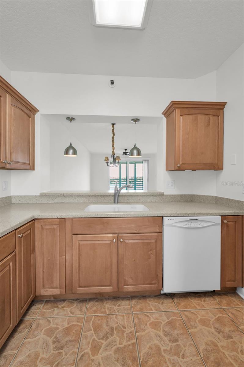 Image 17 of 57 For 7974 Sailboat Key Boulevard S 606