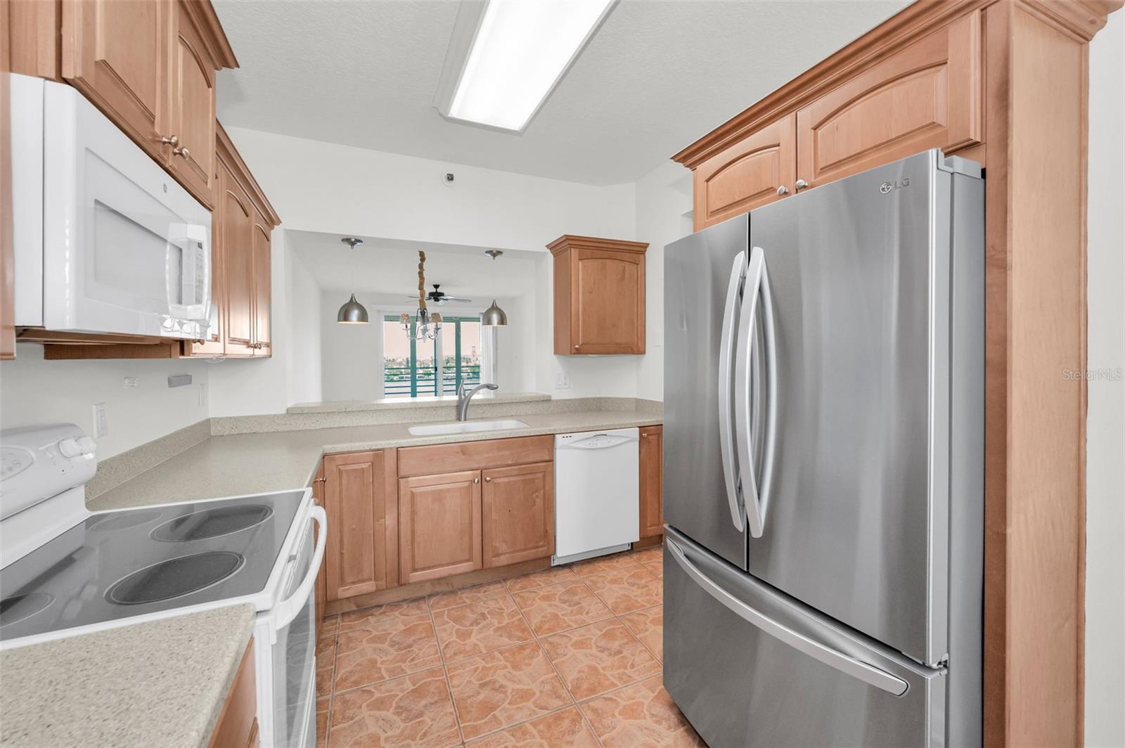Image 18 of 57 For 7974 Sailboat Key Boulevard S 606