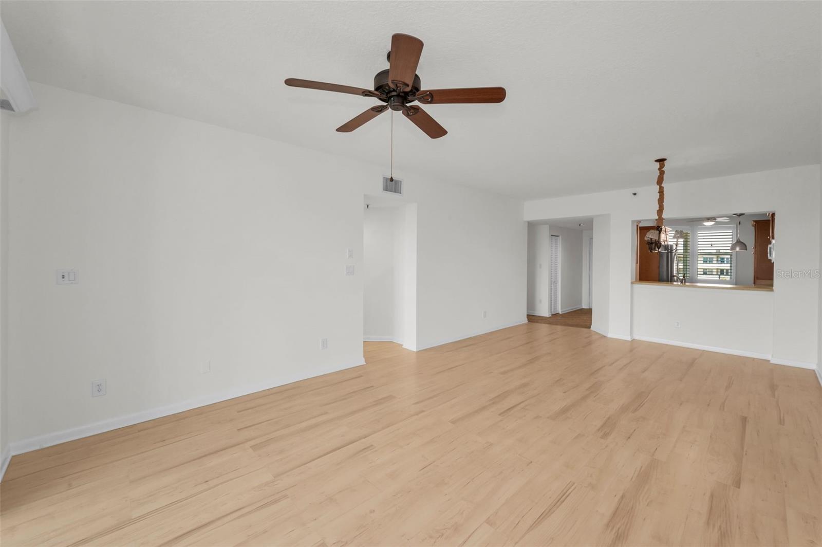 Image 9 of 57 For 7974 Sailboat Key Boulevard S 606