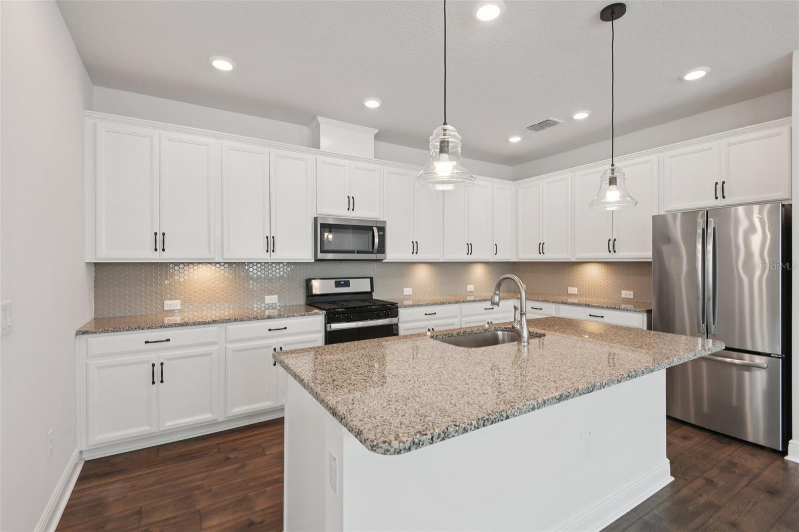 Image 6 of 31 For 13890 Kingfisher Glen Drive