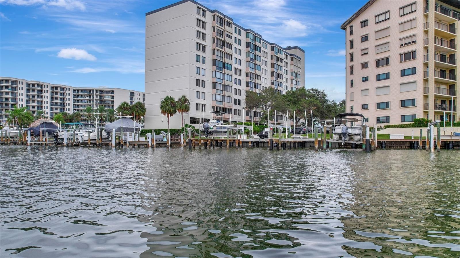 Image 44 of 46 For 660 Island Way 708