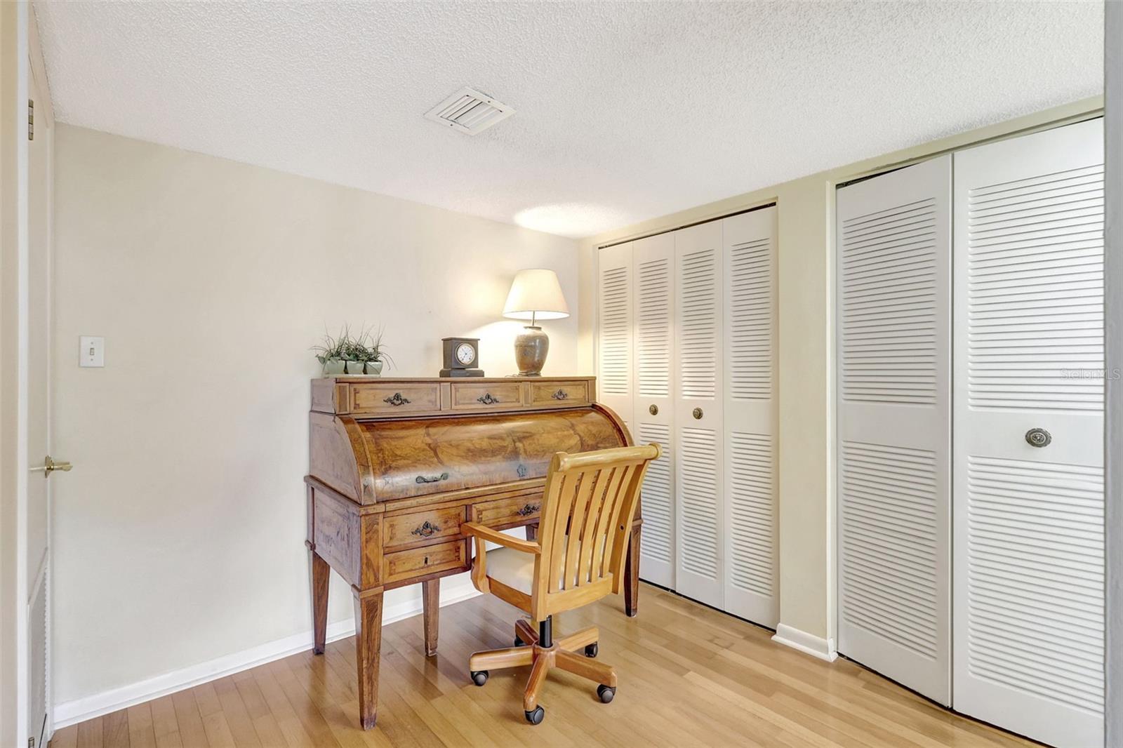 Image 46 of 46 For 660 Island Way 708