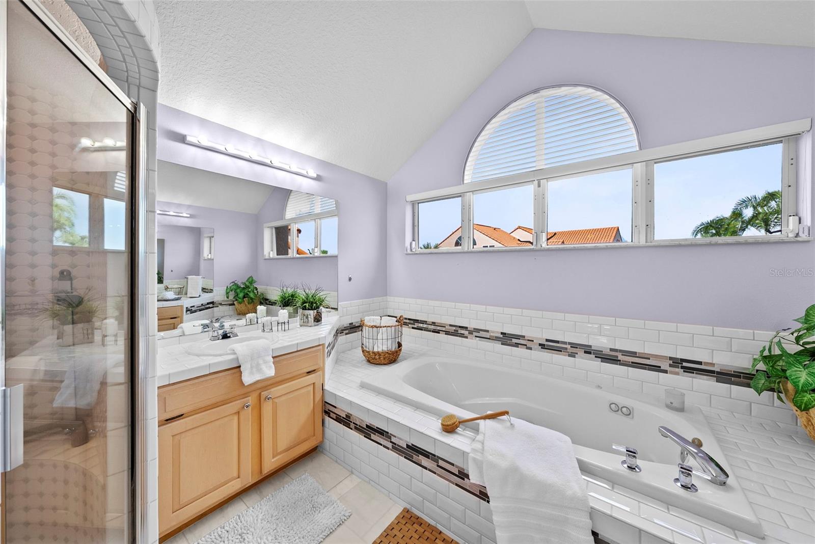 Image 38 of 89 For 1605 Royal Palm Drive S D