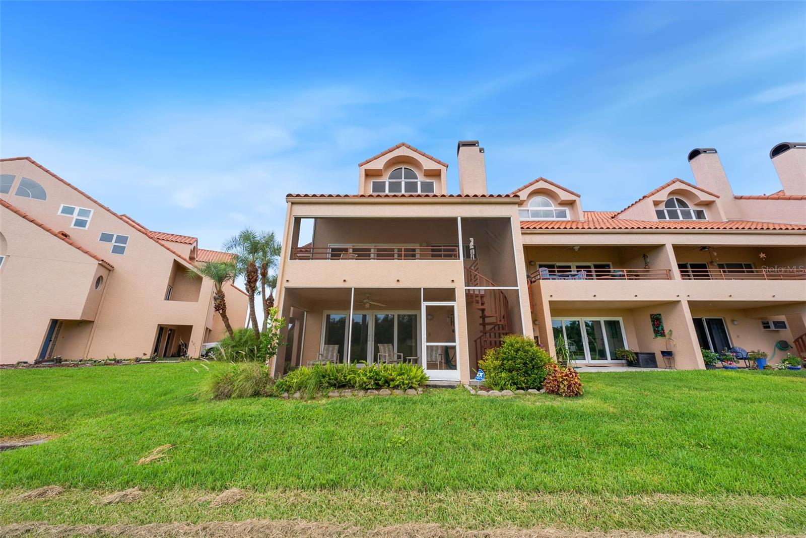 Image 50 of 89 For 1605 Royal Palm Drive S D
