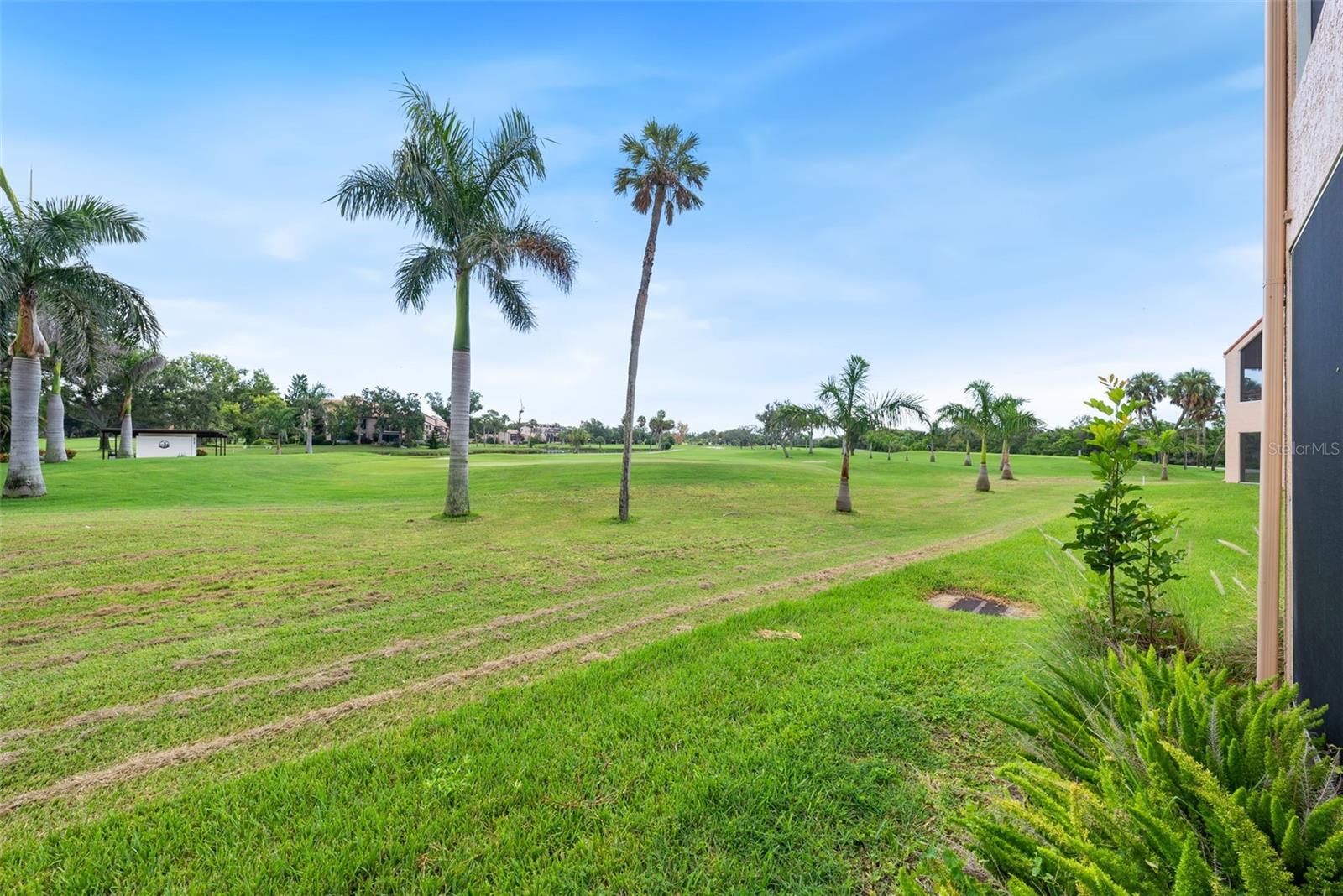 Image 53 of 89 For 1605 Royal Palm Drive S D