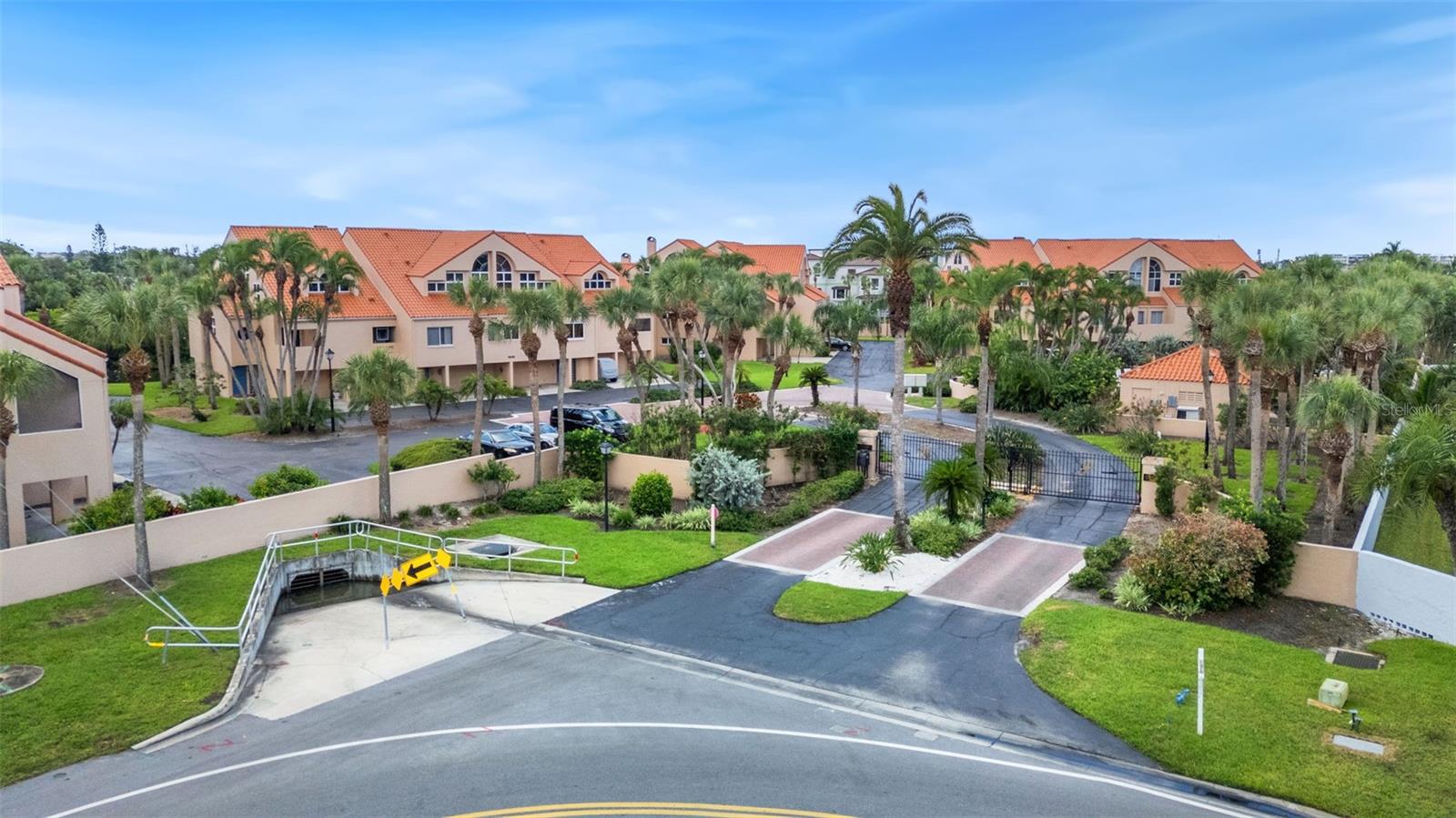 Image 67 of 89 For 1605 Royal Palm Drive S D