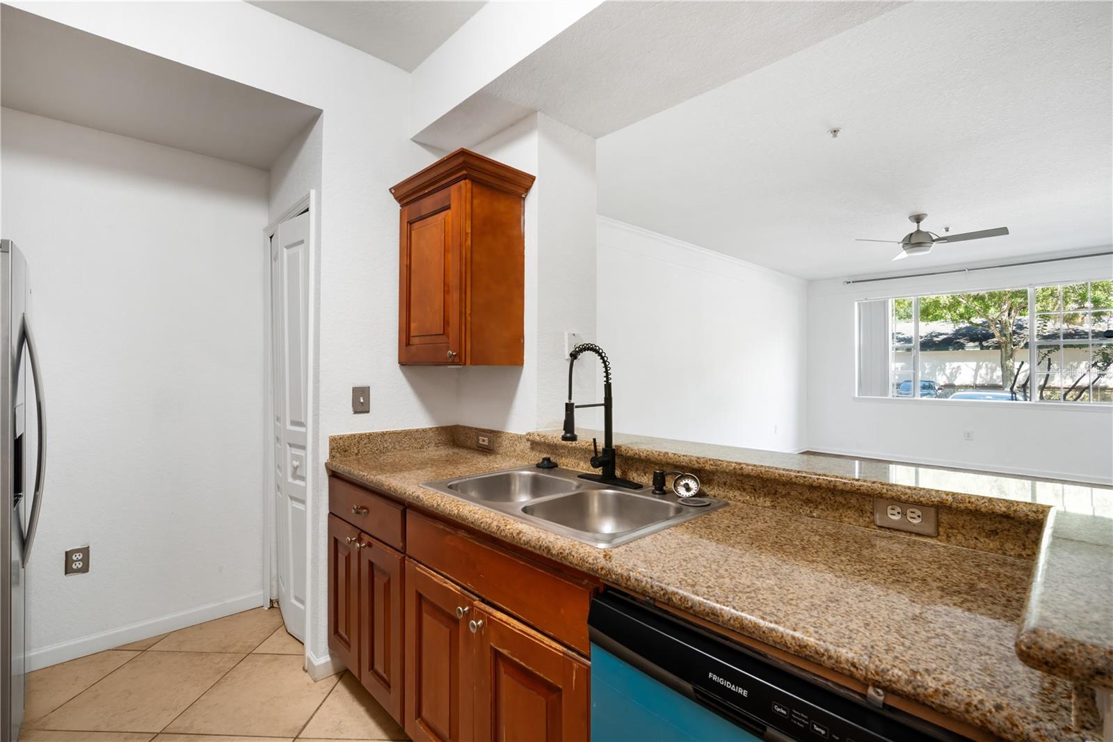 Image 6 of 19 For 17104 Carrington Park Drive 503