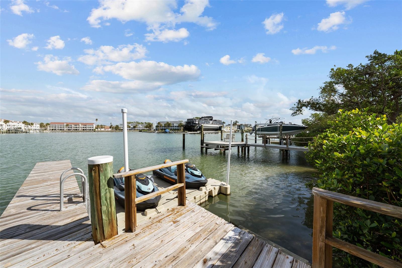 Image 56 of 75 For 12116 Lagoon Lane