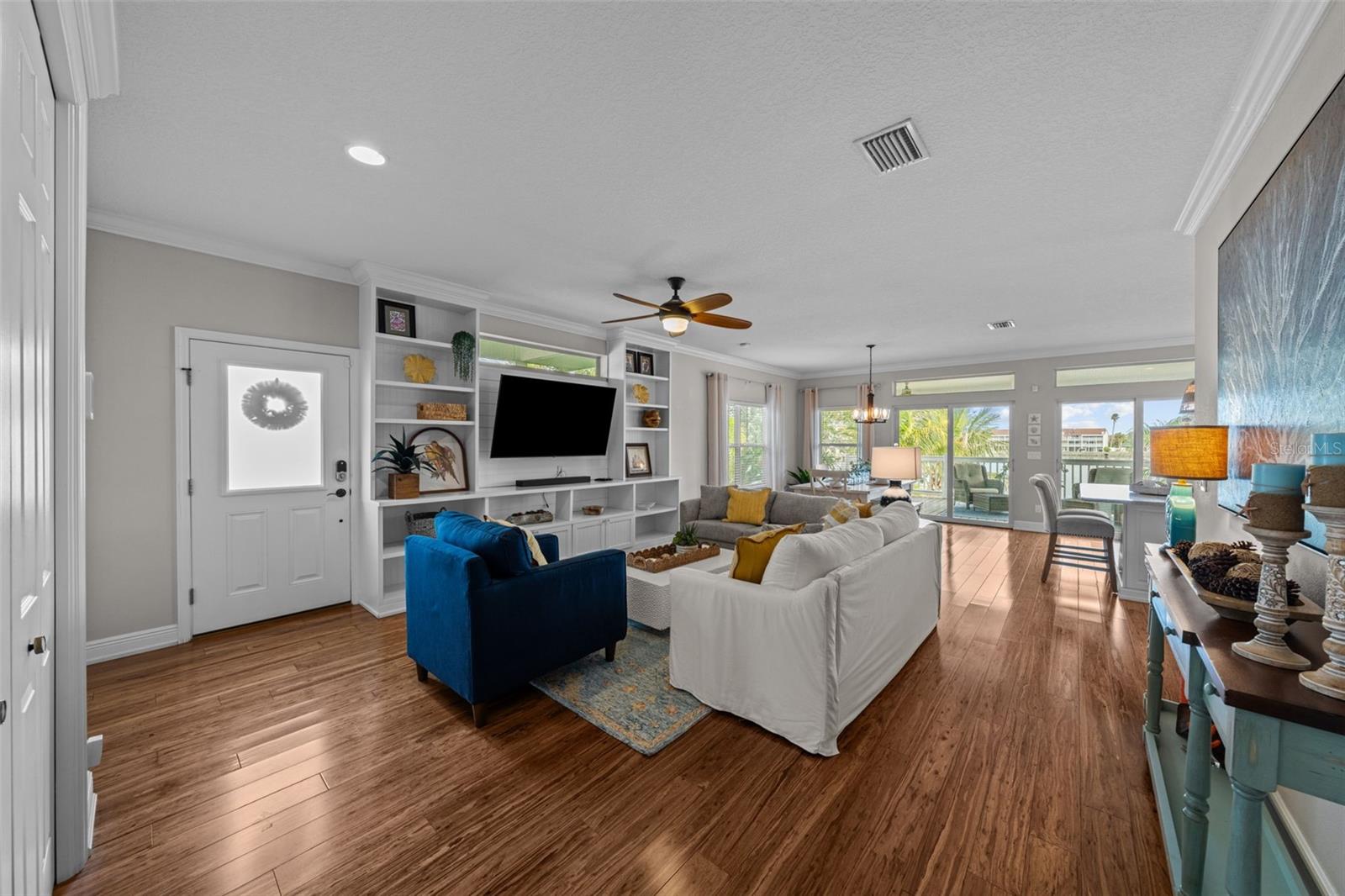 Image 7 of 75 For 12116 Lagoon Lane