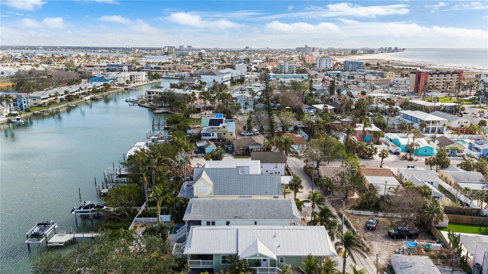 Image 72 of 75 For 12116 Lagoon Lane