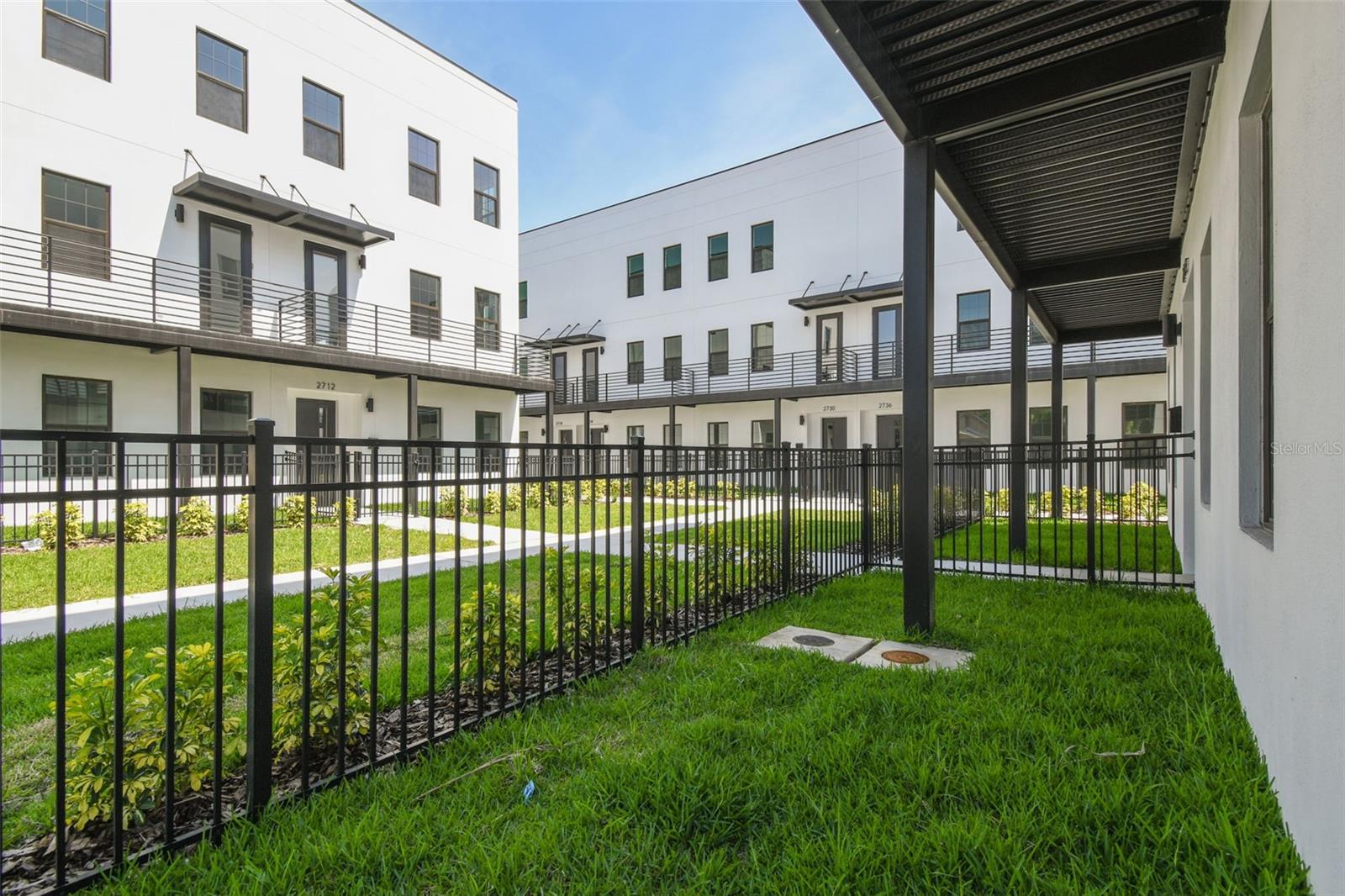 Image 8 of 60 For 2724 5th Avenue S