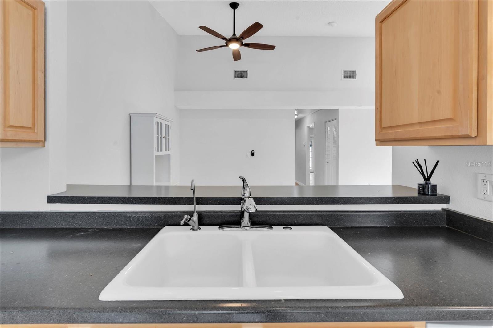 Image 11 of 32 For 3777 Mission Court