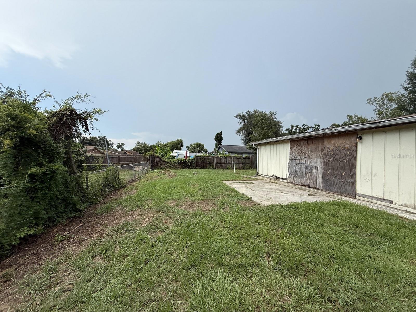 Image 23 of 73 For 804 Walnut Drive