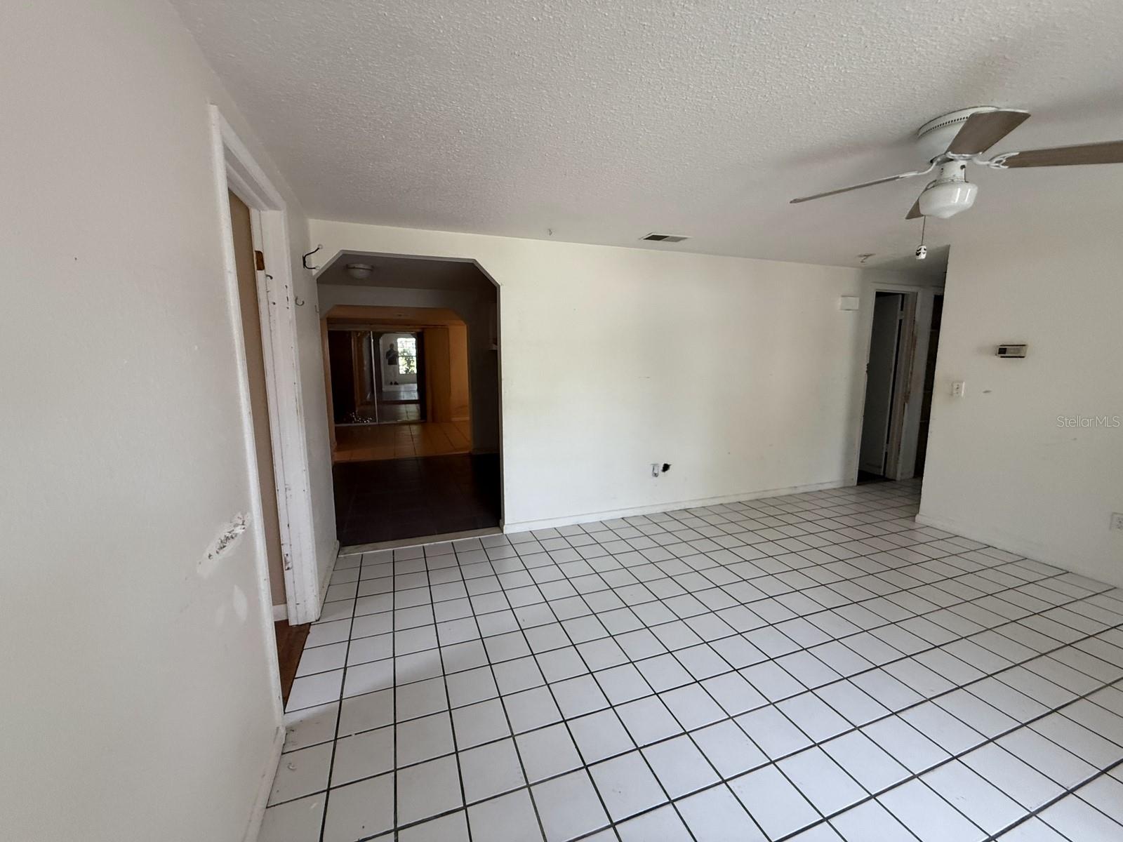 Image 34 of 73 For 804 Walnut Drive
