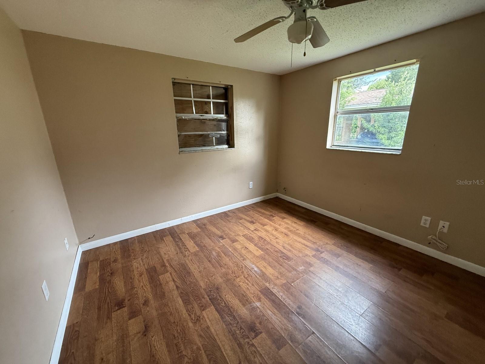 Image 37 of 73 For 804 Walnut Drive